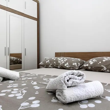Cvijetic Apartment